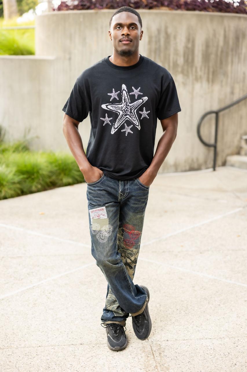 The Minimalist Tee – Starfish Edition (Black)